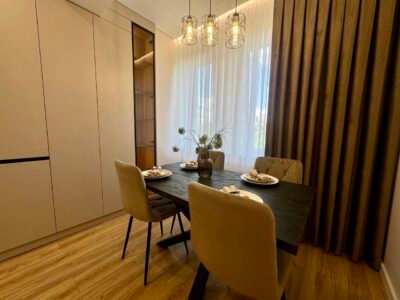 Apartament cu 1 cameră + living , autonomă