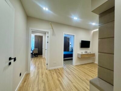 Apartament cu 1 cameră + living , autonomă