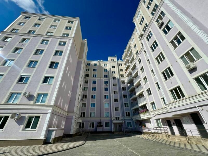 Apartament cu 1 cameră + living , autonomă