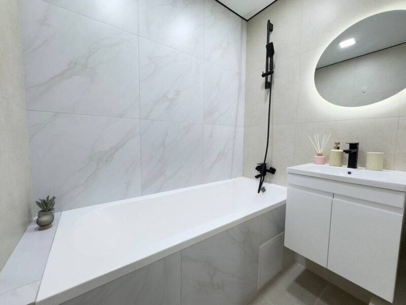 Botanica , apartament cu 2 odăi + living