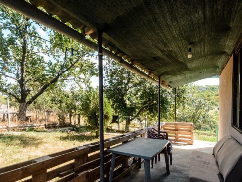 Bîc, Bubuieci Casă – 6 ari, beci și garaj