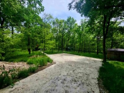 Teren de 62 ari în Poiana Domnească, utilități conectate