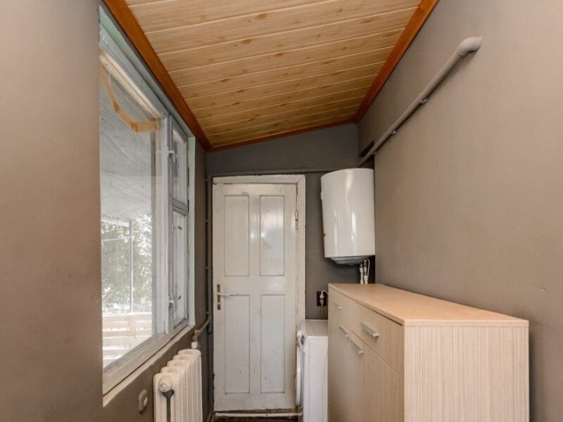 Bîc, Bubuieci Casă – 6 ari, beci și garaj