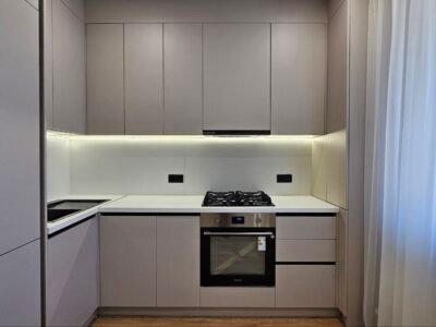 Rîșcani, str. Nicolae Dimo 3 odăi + living