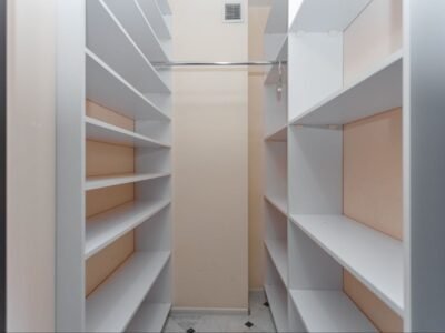 Apartament cu 2 camere și living – Centru, Valea Trandafirilor