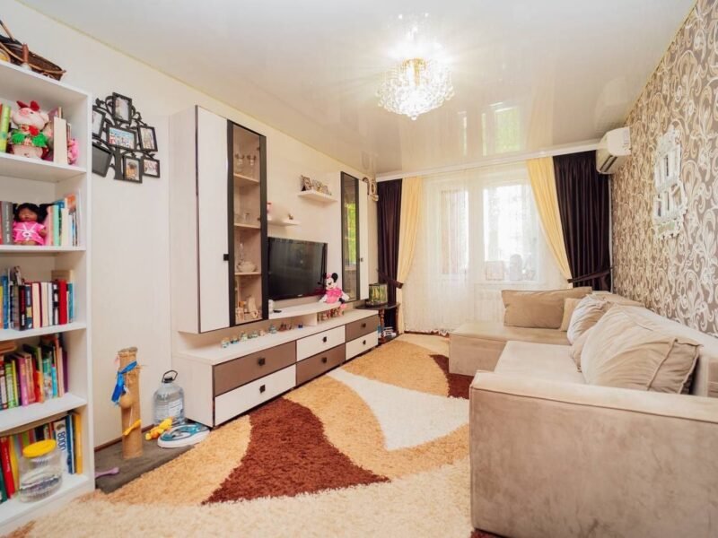 Apartament 2 odăi + living – Botanica