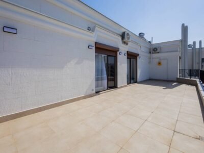 Penthouse cu terasă panoramică – Newton House, Buiucani