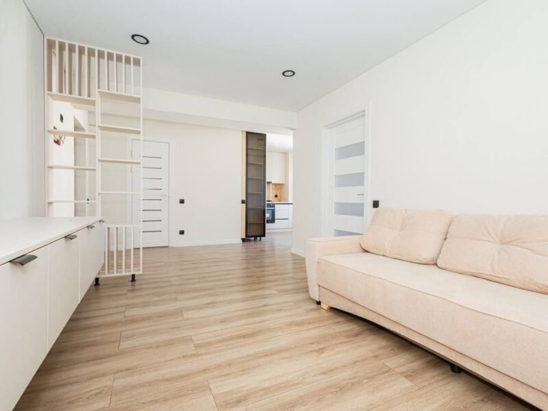 Apartament 1 cameră + living – vis-a-vis de Parcul „La Izvor”