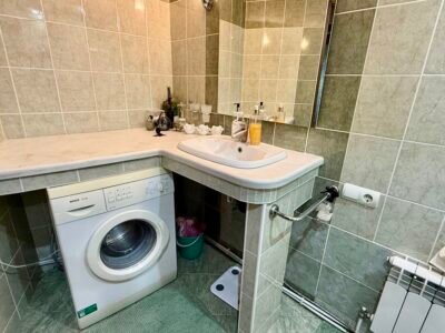 Apartament cu 3 camere – Centru