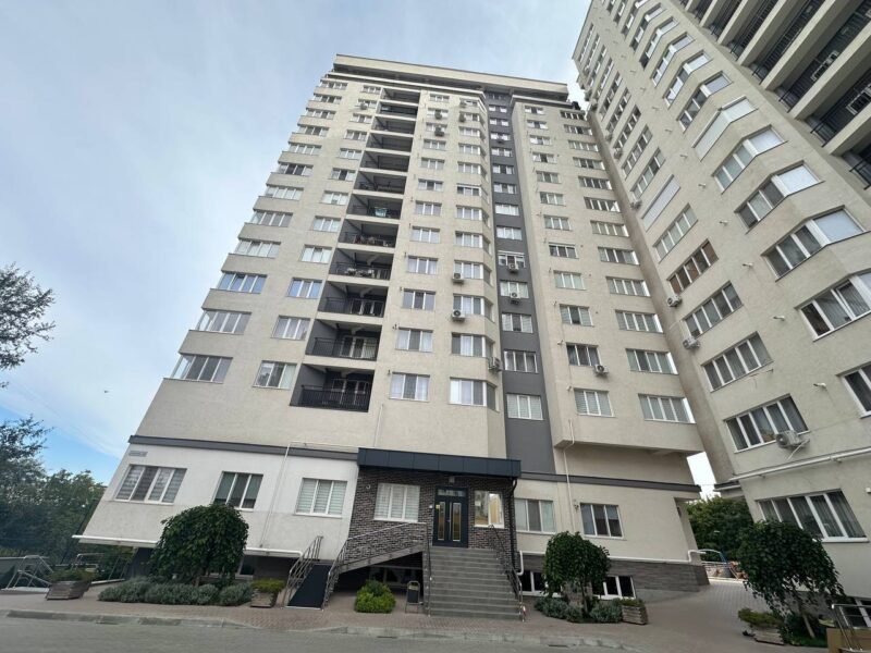 Apartament 2 camere + living, 82.6 m², Telecentru