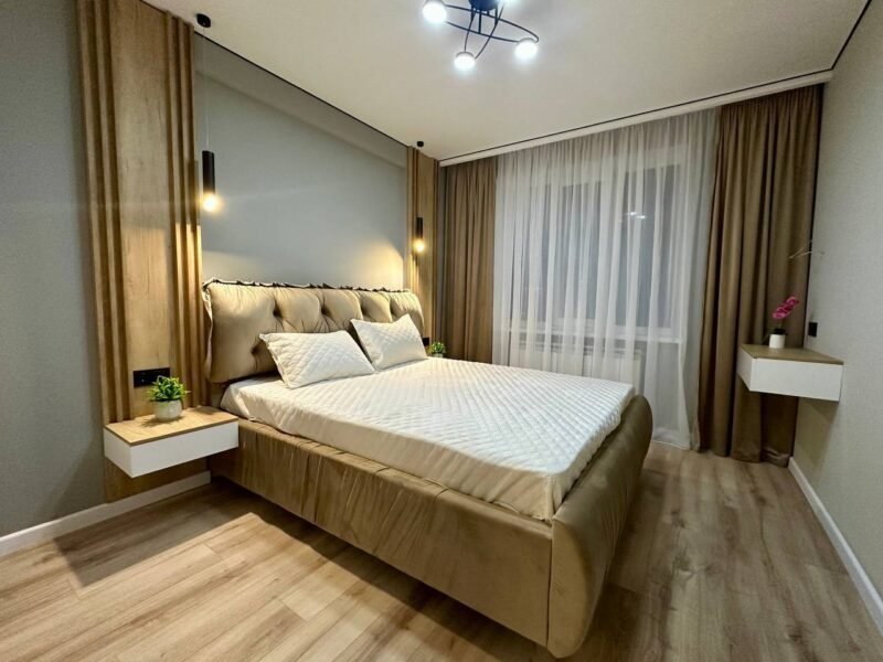 Apartament 2 odăi + living, 75 m² — Exfactor Mircea cel Bătrân