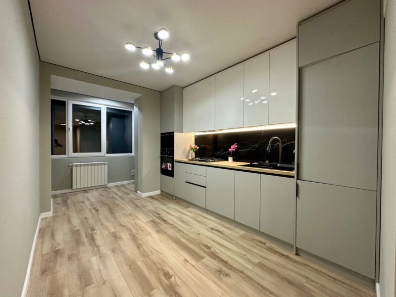 Apartament 2 odăi + living, 75 m² — Exfactor Mircea cel Bătrân