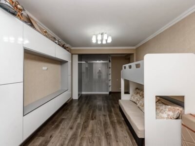 Apartament 2 camere , 80 m² — Mircea cel Bătrân, Ciocana