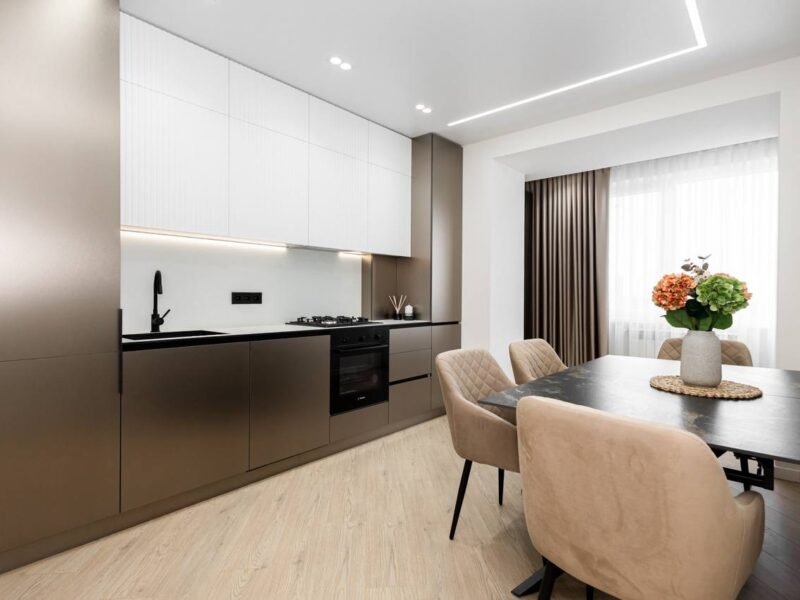 Apartament 2 dormitoare + living, 70 m², Buiucani (ExFactor)