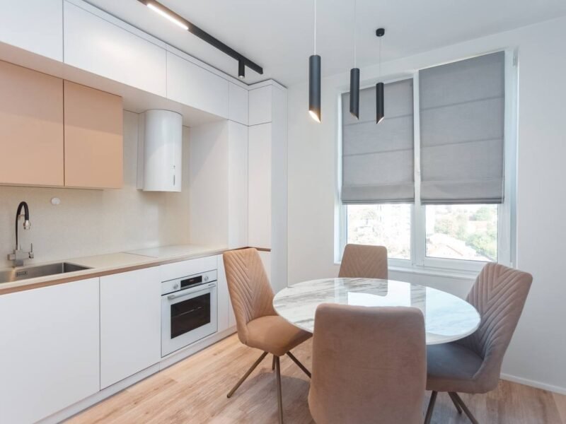 Centru – 1 dormitor + salon, 60 m², Valea Trandafirilor