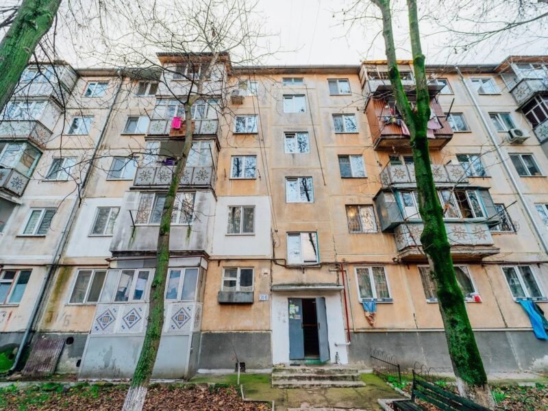 Botanica, 2 odăi + living, Trandafirilor 31/6, 50 mp