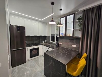 Râșcani, 1 odaie + living, str. Braniștei, 42 m²