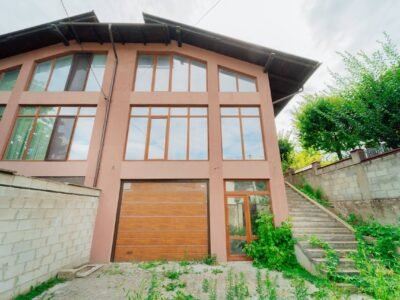 Durlești, duplex, Calea Unirii, 205 m²