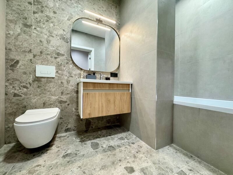 Ciocana, 2 camere + living + oficiu, Mircea cel Bătrân, 80 m²