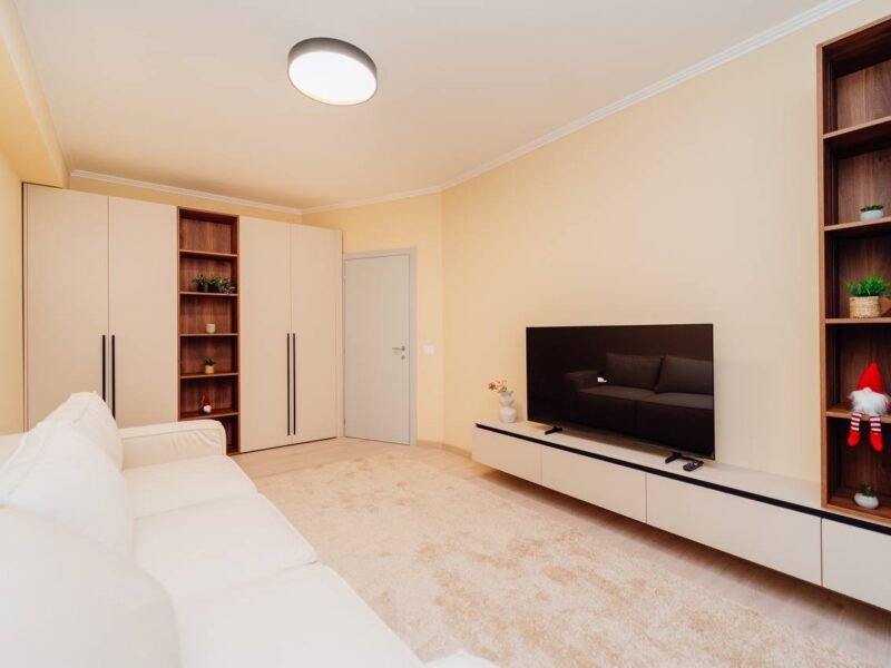 Centru, 2 camere, str. Lev Tolstoi, 68 m²