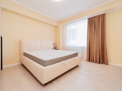 Centru, 2 camere, str. Lev Tolstoi, 68 m²