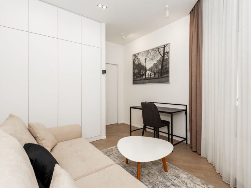 Rîșcani, 2 odăi + living, str. Nicolae Dimo, 93,8 m