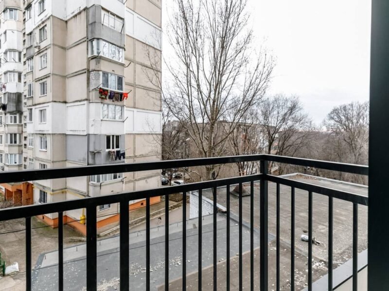 Botanica, 2 dormitoare + living, str. Jubiliară, 67 m