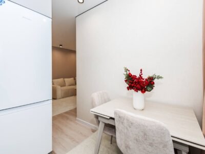 Râșcani, 2 odăi + living, str. Nicolae Dimo, 46 m²