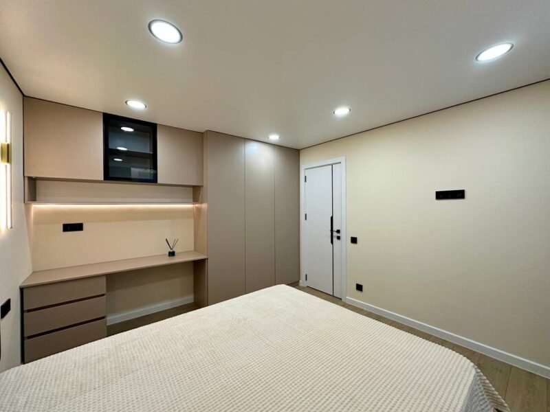 Centru, str. Grigore Vieru 21/3, 1 odaie, 25 m²