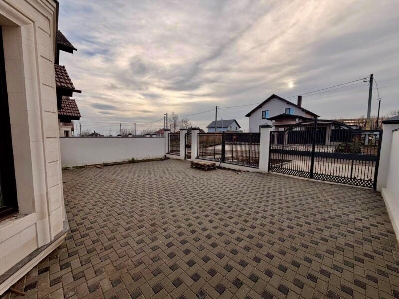 Cricova, Duplex, 180 m²