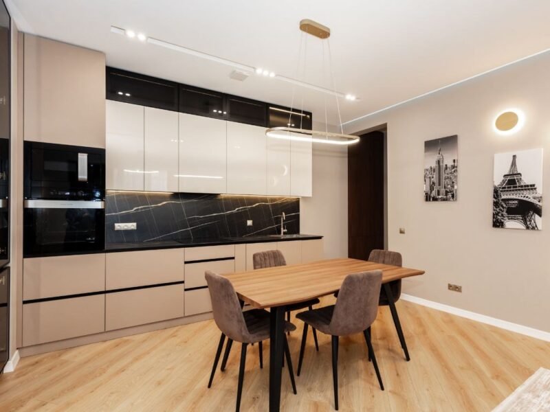 Rîșcani, 2 odăi + living, str. Nicolae Dimo, 93.6 m²