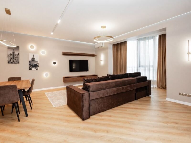 Rîșcani, 2 odăi + living, str. Nicolae Dimo, 93.6 m²