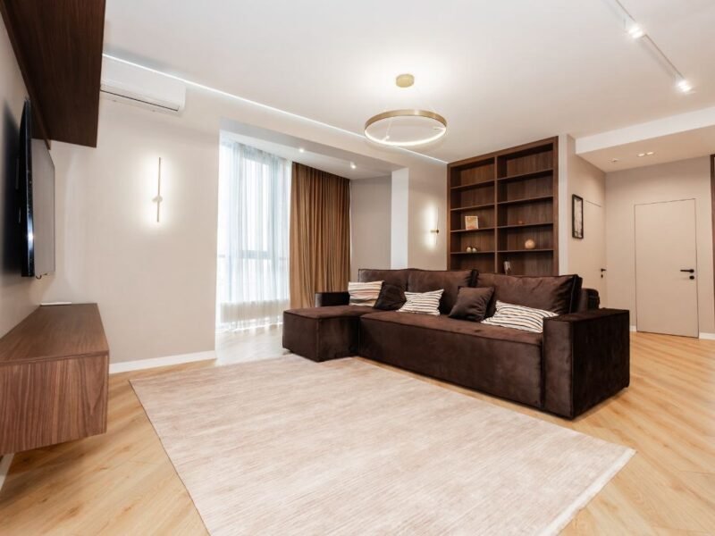 Rîșcani, 2 odăi + living, str. Nicolae Dimo, 93.6 m²