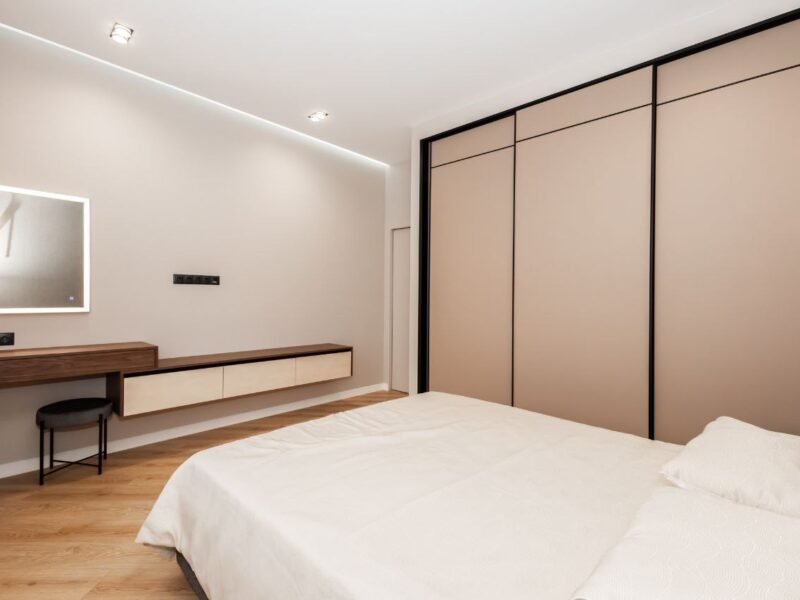 Rîșcani, 2 odăi + living, str. Nicolae Dimo, 93.6 m²