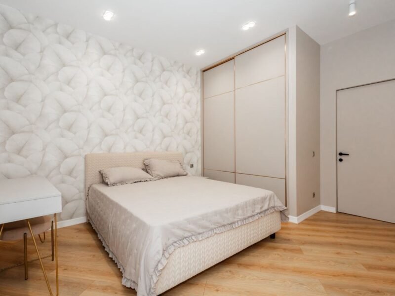 Rîșcani, 2 odăi + living, str. Nicolae Dimo, 93.6 m²