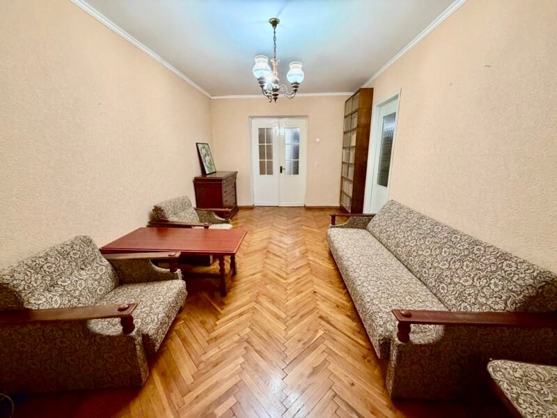 Apartament 3 camere str. Florilor, Rîșcani – 66,7 m² + lodjă