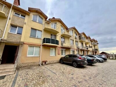 Grătiești – apartament 3 odăi – str. Sf. Treime – 95,2 m²