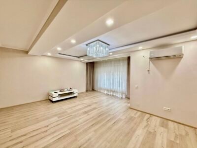 Grătiești – apartament 3 odăi – str. Sf. Treime – 95,2 m²