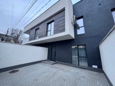 Centru – townhouse – str. Lomonosov – 167 m²