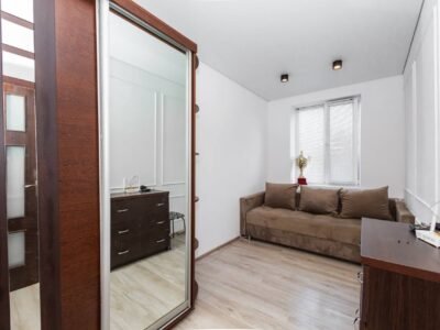 Râșcani – 1 cameră + living – str. Nicolae Dimo – 42 mp