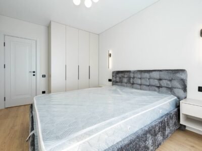 Durlești · 1 cameră + living · str. Regina Elisabeta · 43 m²