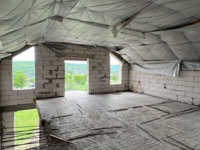 Budești · casă 2 nivele · 2 camere + living · 100 m²