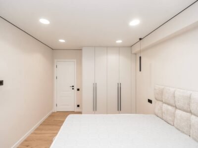 Ciocana · 2 camere + living · str. Ginta Latină · 67 m²