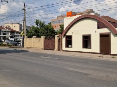 Spațiu 20 m², pentru salon / birou, prima linie