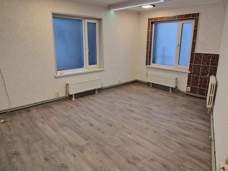 Spațiu 20 m², pentru salon / birou, prima linie