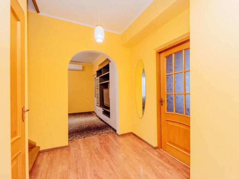Poșta Veche · 4 odăi · str. Ceucari · 97 m²
