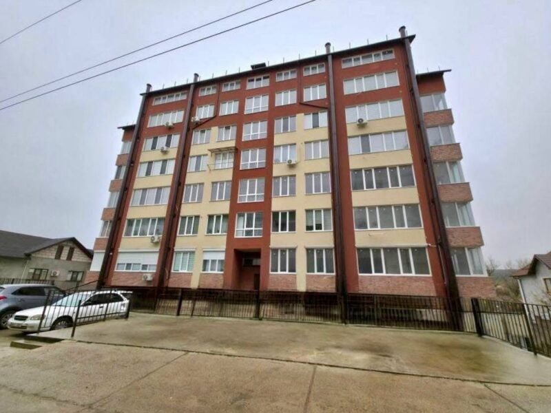 Durlești · 2 camere + living · str-la Tudor Vladimirescu · 65 m²