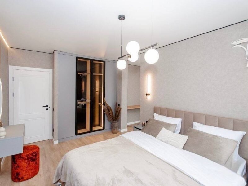 Rîșcani · 2 camere + living · str. Cornesti · 65 m²