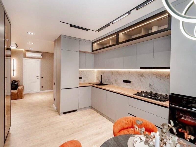 Rîșcani · 2 camere + living · str. Cornesti · 65 m²