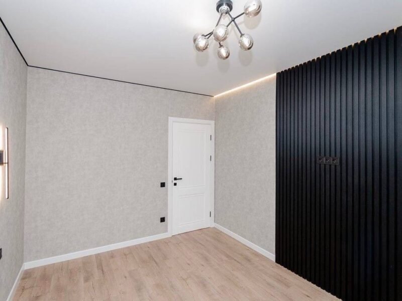 Rîșcani · 2 camere + living · str. Cornesti · 65 m²